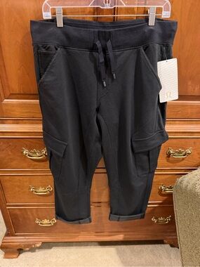 lululemon athletica womens Black Cargo Jogger Pants